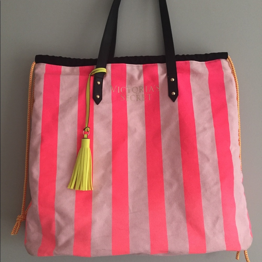 Big Victoria’s Secret Bag